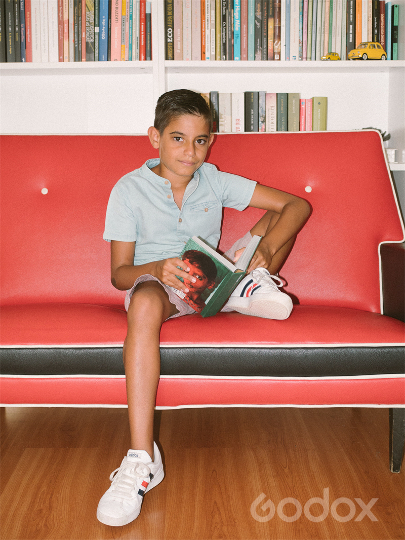 1694481948815267.jpg Godox Lux Junior 17.jpg