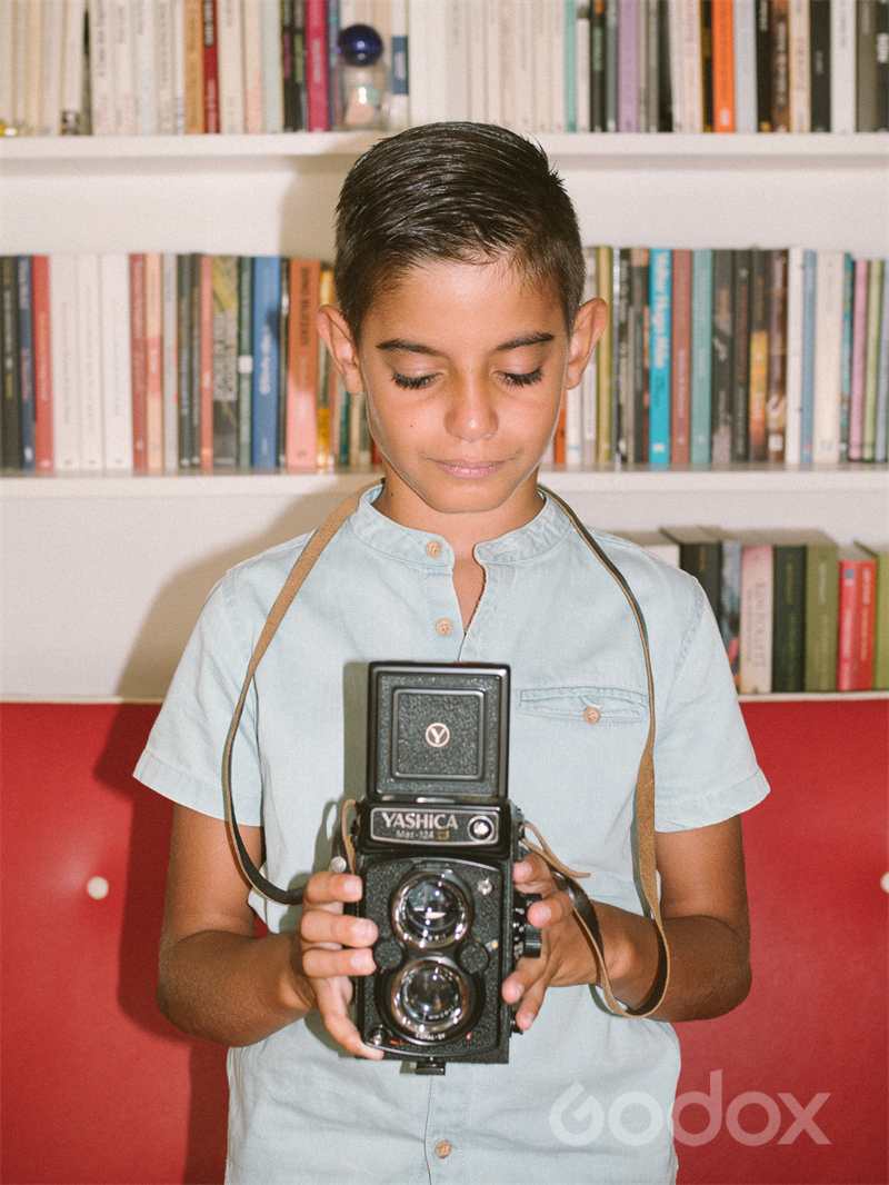 1694481972557356.jpg Godox Lux Junior 18.jpg
